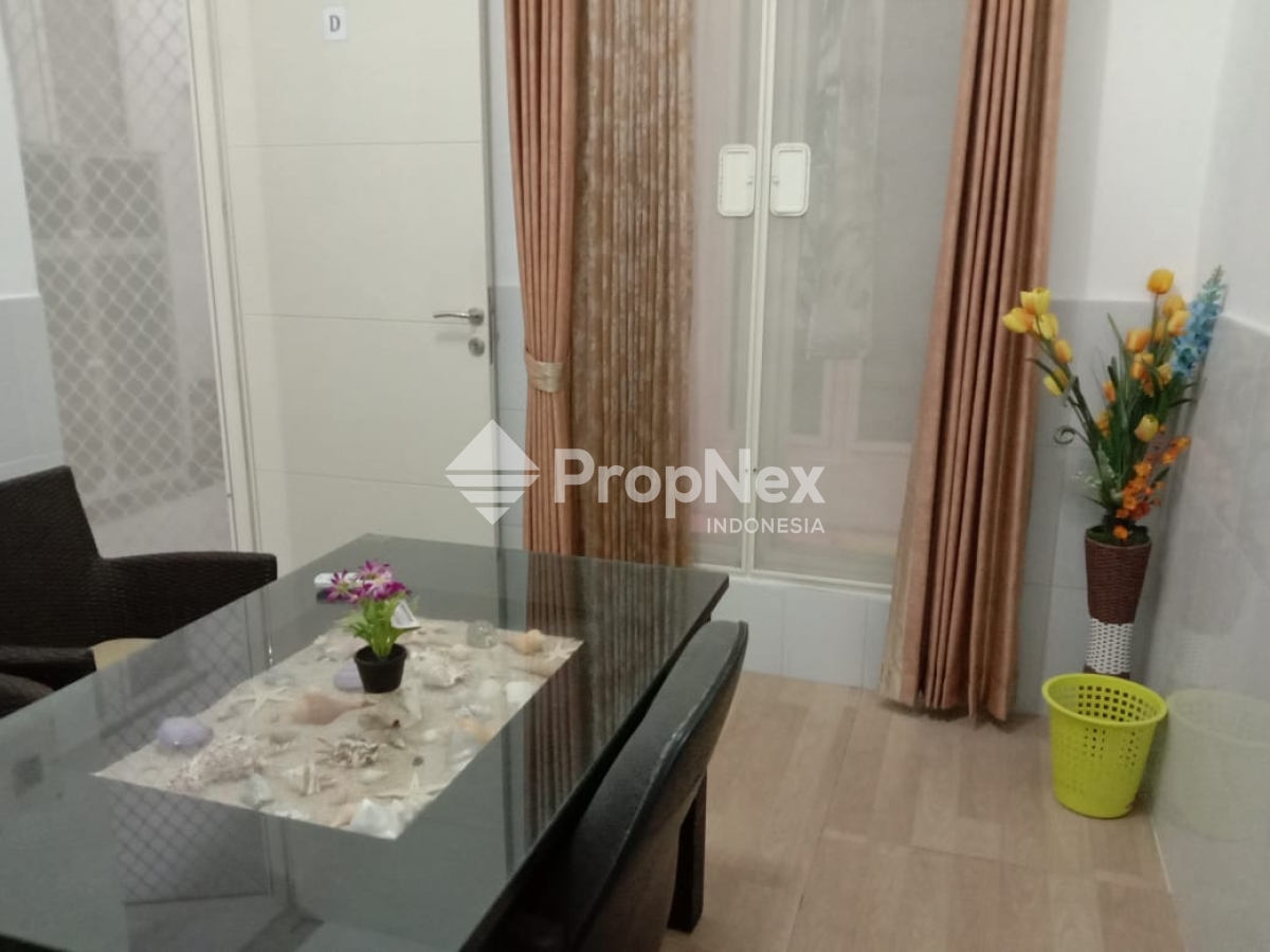 Rumah Usaha Di Perum Nirwana Eksekutif — foto 8
